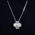 Lumi® CLOVER 15MM DIAMANT-LASER-HALSKETTE SILBER
