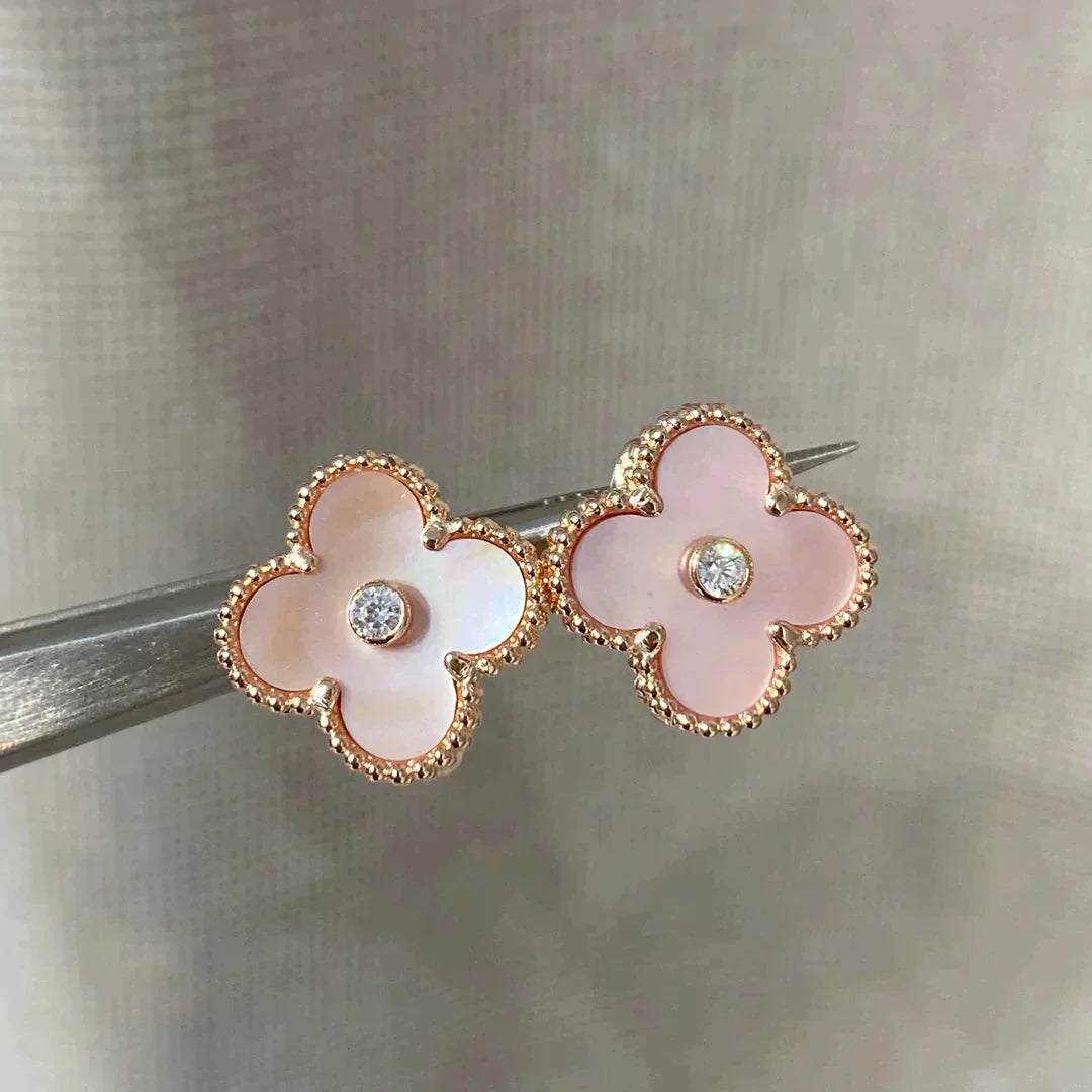 Lumi® CLOVER MEDIUM 1 MOTIFS PINK MOP DIAMOND EARRINGS
