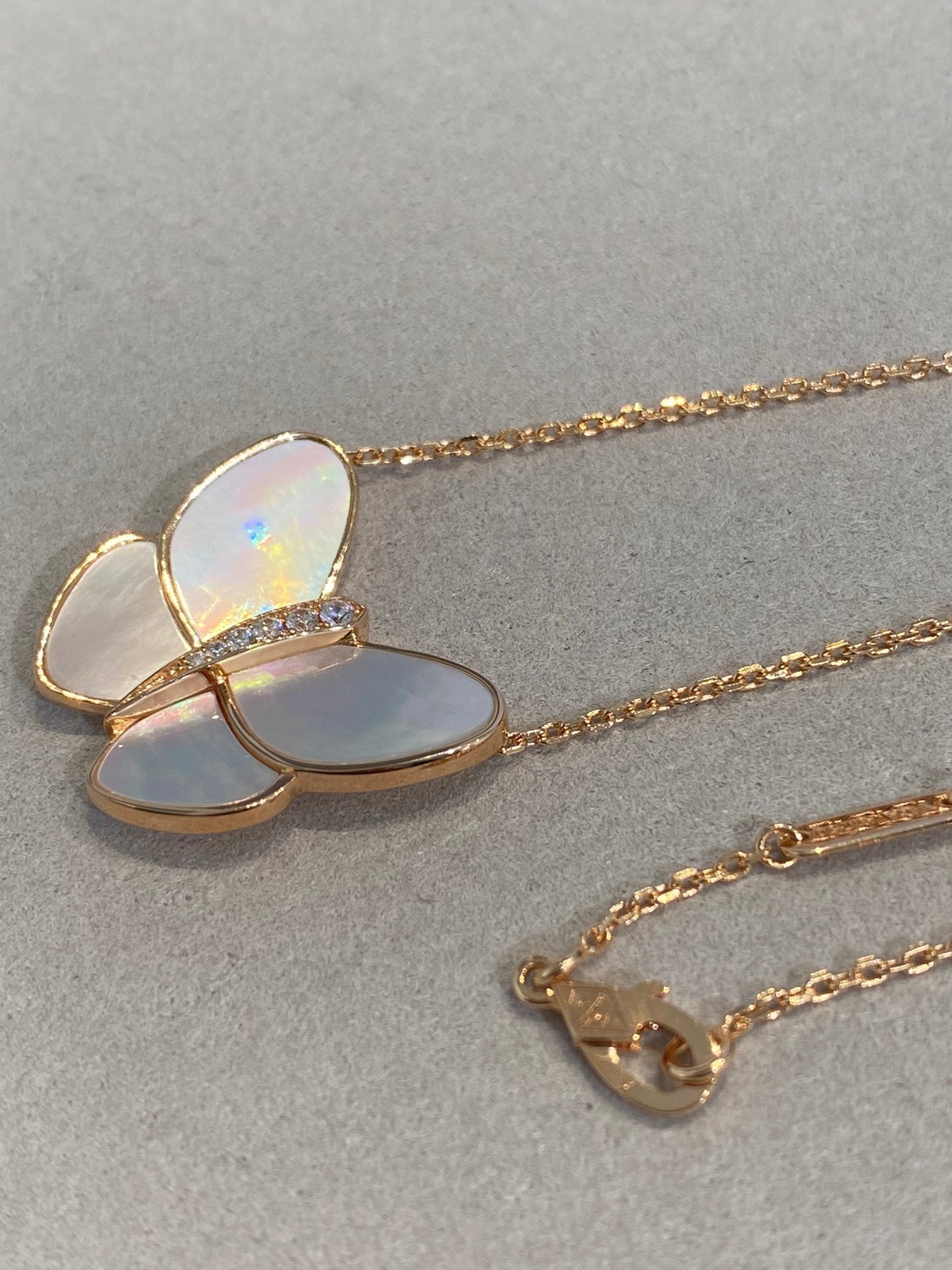 ¡®Lumi¡¯SCHMETTERLING GOLD MOP DIAMANT-KETTE