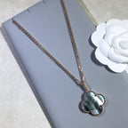 Lumi® CLOVER 25MM GOLD DARK MOP BIG CLOVER NECKLACE