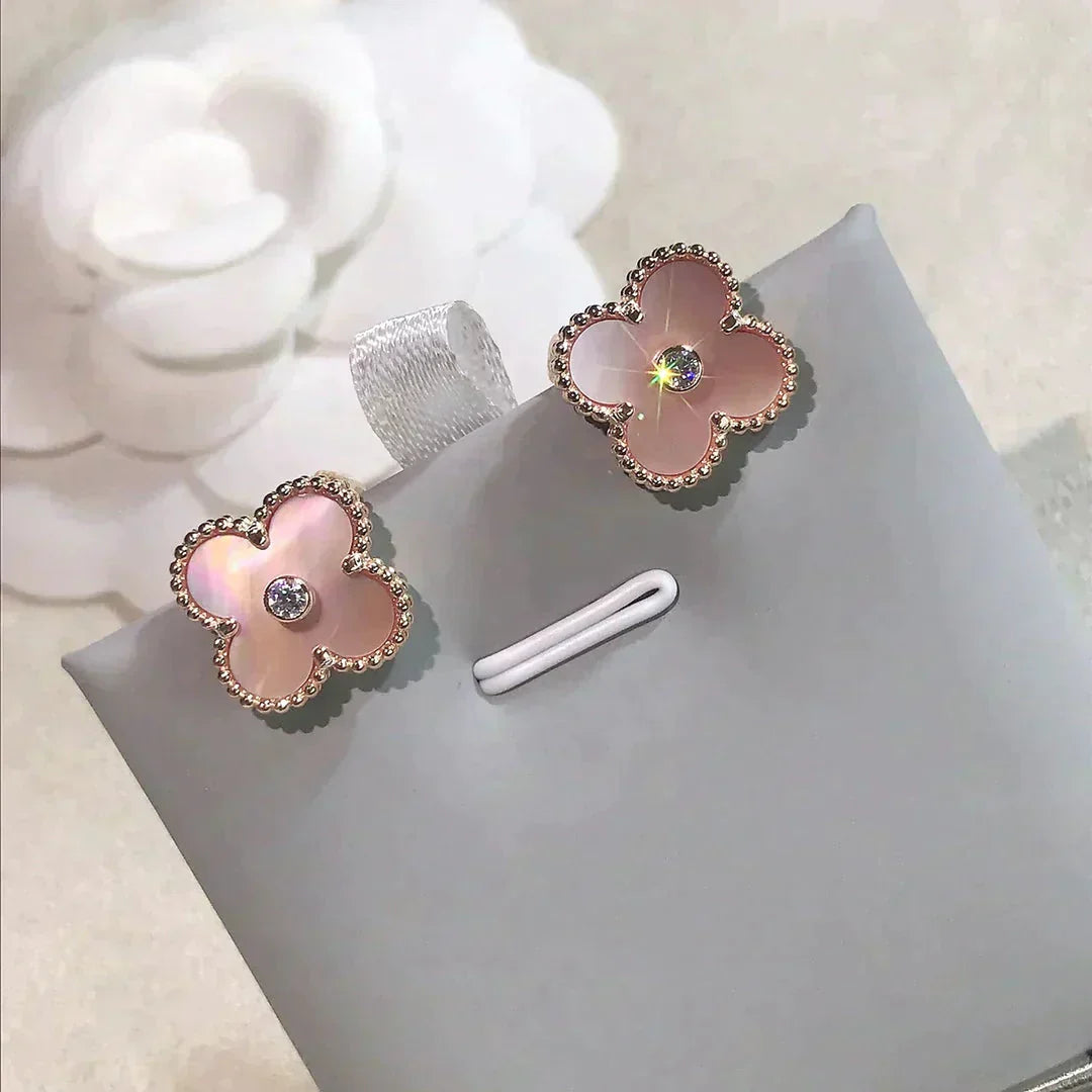 Lumi® CLOVER MEDIUM 1 MOTIFS PINK MOP DIAMOND EARRINGS