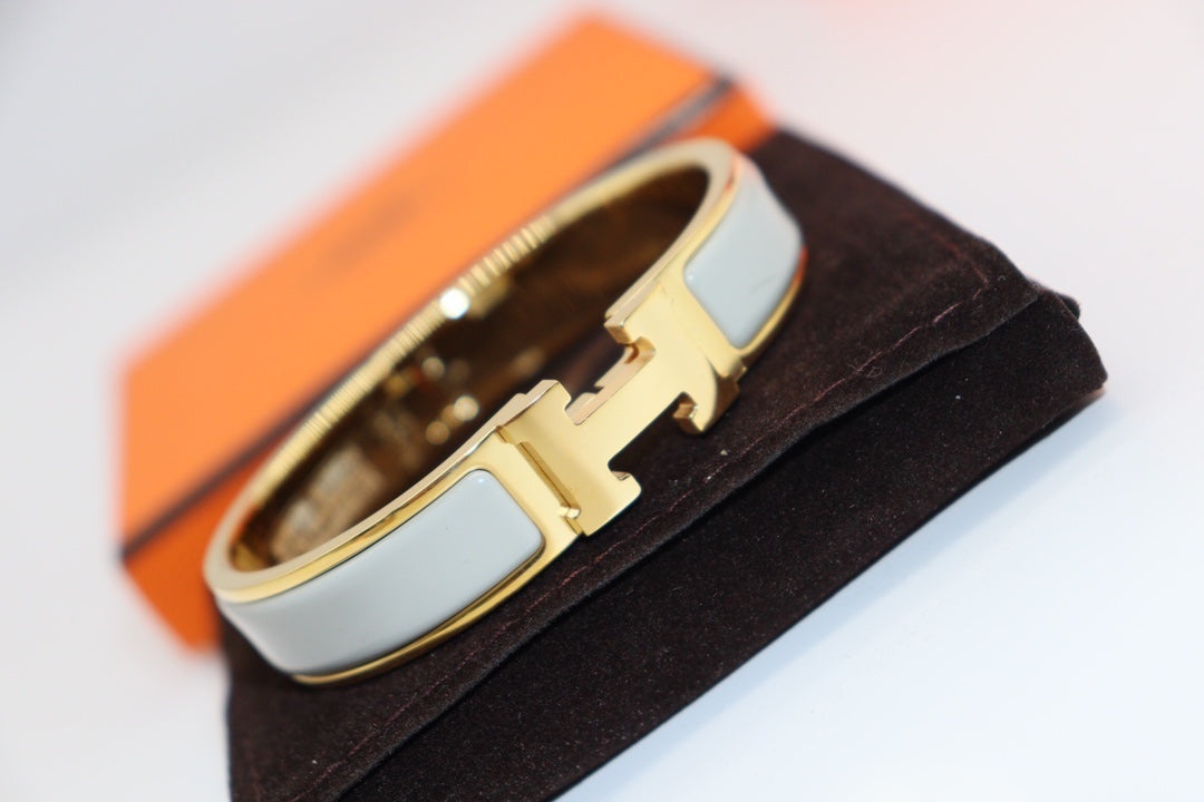 ¡®Lumi¡¯H LIGHT BLUE BRACELET