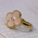 Lumi® CLOVER PINK MOP RING GOLD DIAMOND