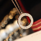 Lumi® LOVE Halskette, 16 mm, 6 Diamanten, Roségold
