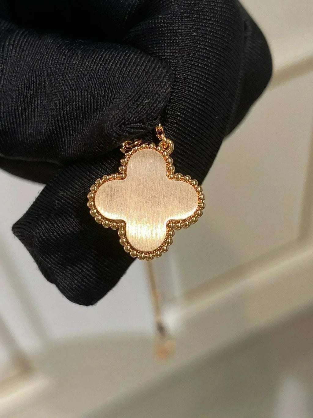 Lumi® CLOVER 15MM DIAMANT-RHODONITT-HALSKETTE