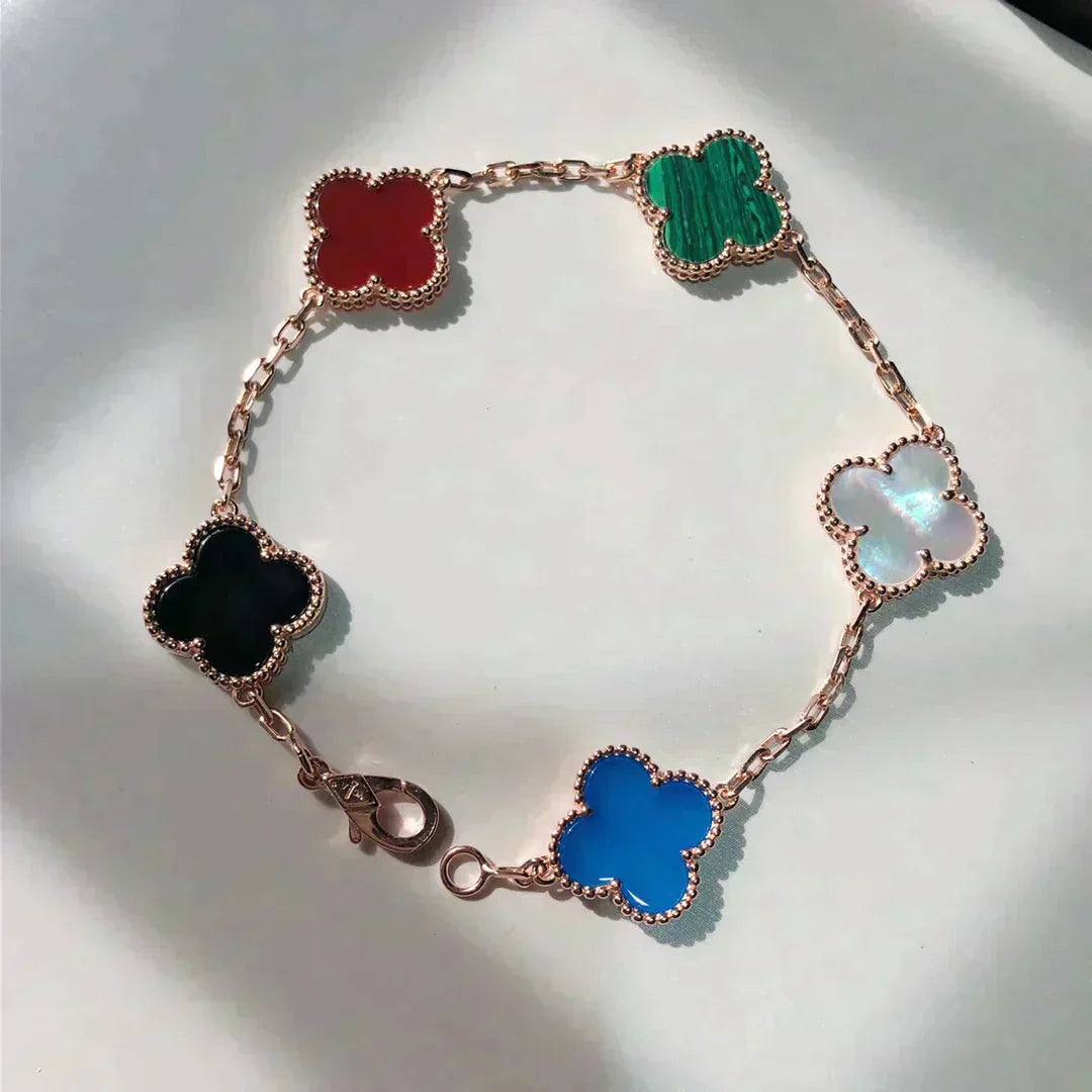 [Lumi]Neues mehrfarbiges Armband mit Kleeblattmotiven (5 Motive)