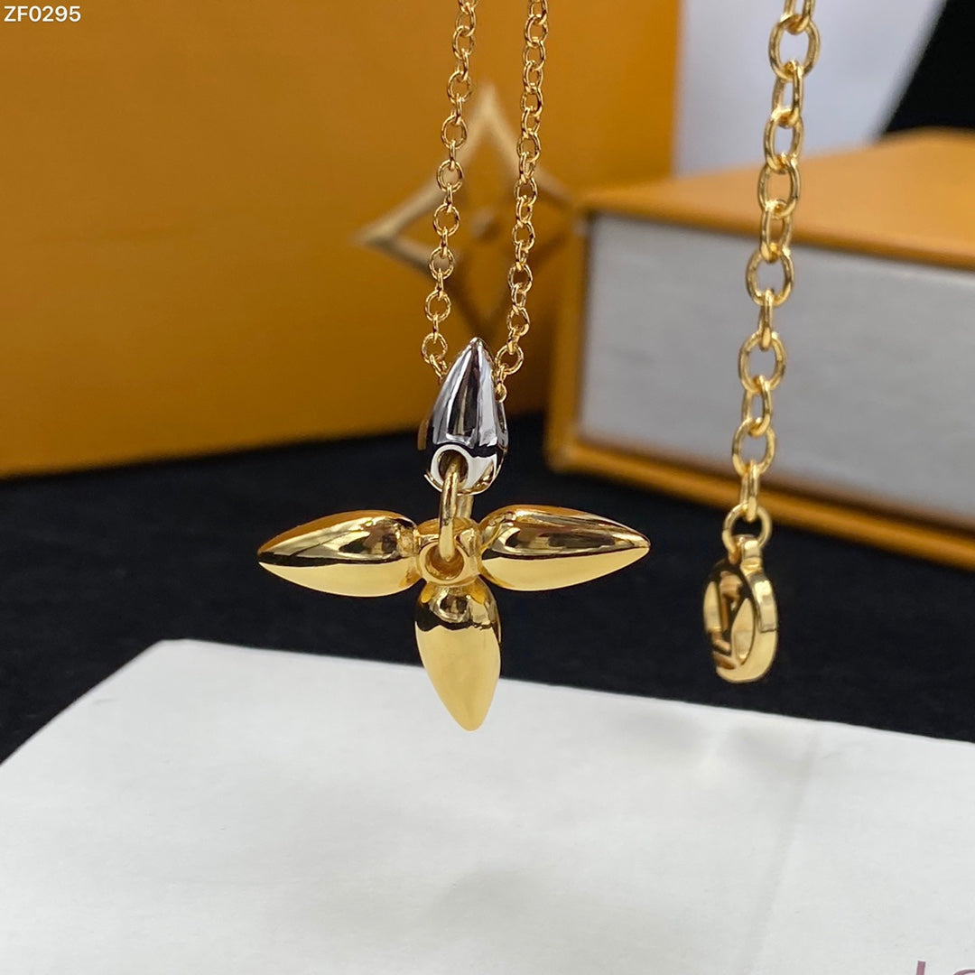 ¡®Lumi¡¯LOUISETTE PEDANT GOLD NECKLACE