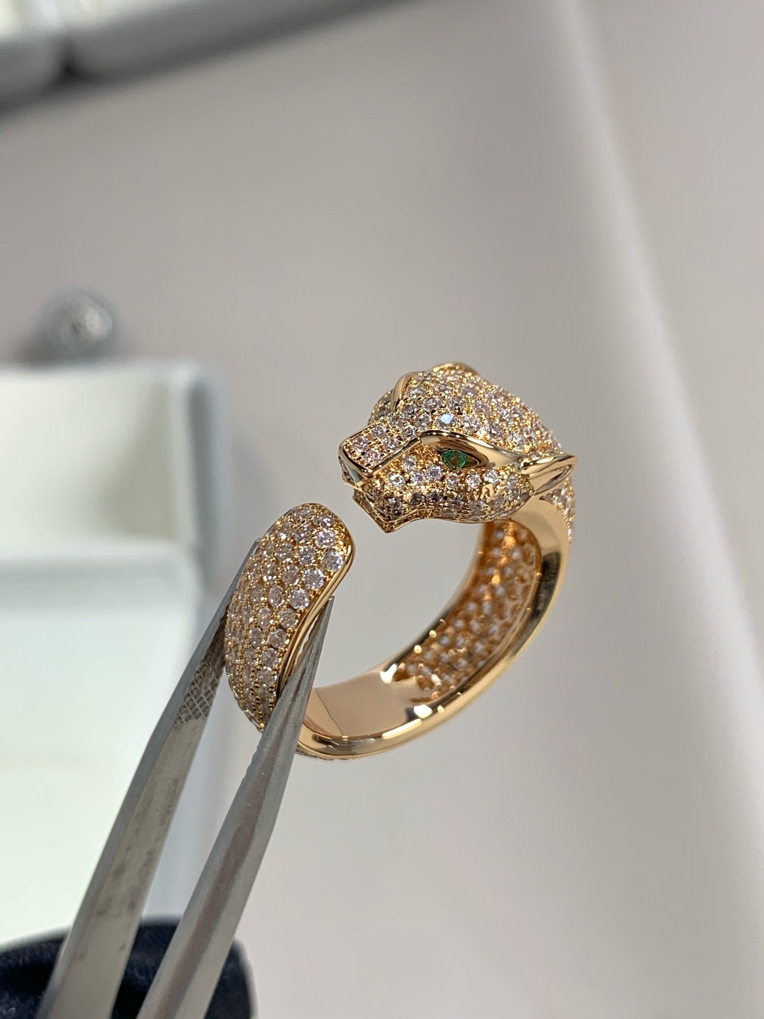 LumiPanthere-Ring aus roségoldenem Diamanten