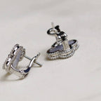 Lumi® CLOVER MEDIUM 1 MOTIFS WHITE MOP EARRINGS SILVER