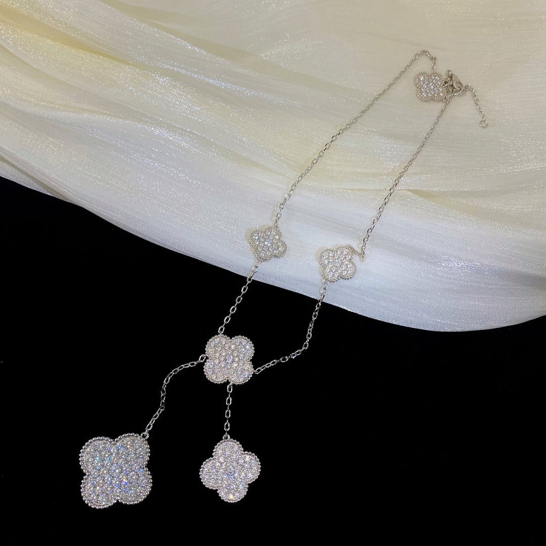 Lumi® Kleeblatt-Halskette mit 5 Motiven aus Silber und Diamanten