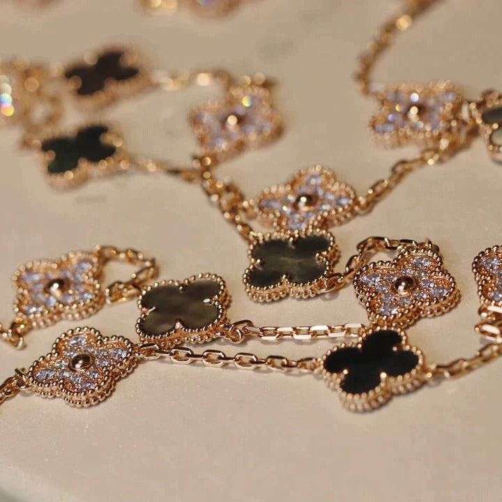 ¡®Lumi¡¯CLOVER 20 MOTIFS DARK MOP DIAMOND  NECKLACE