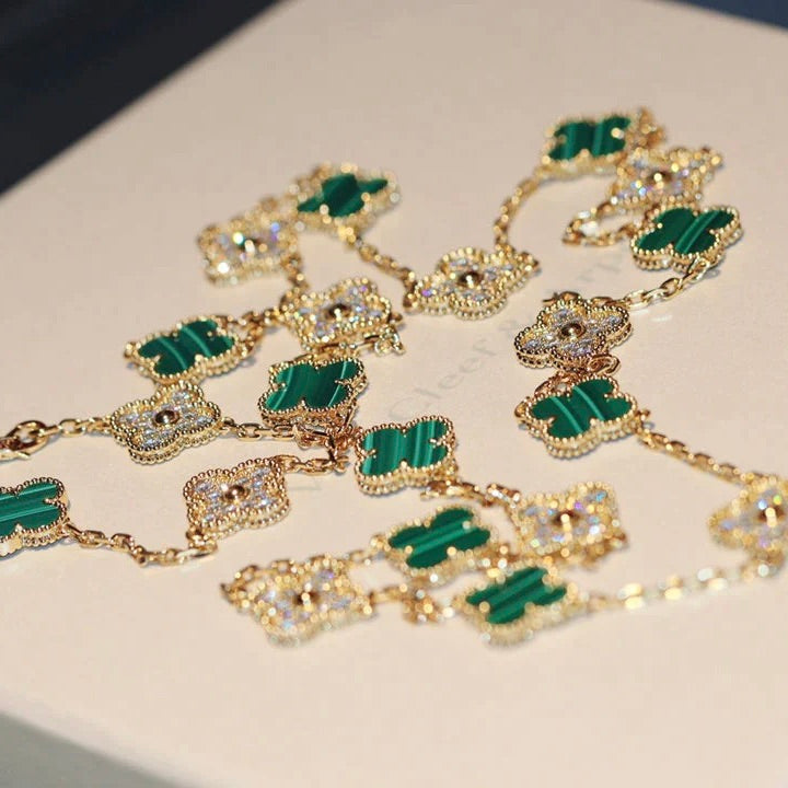 Lumi® Kleeblatt-Halskette mit 20 Motiven, Malachit und Diamanten