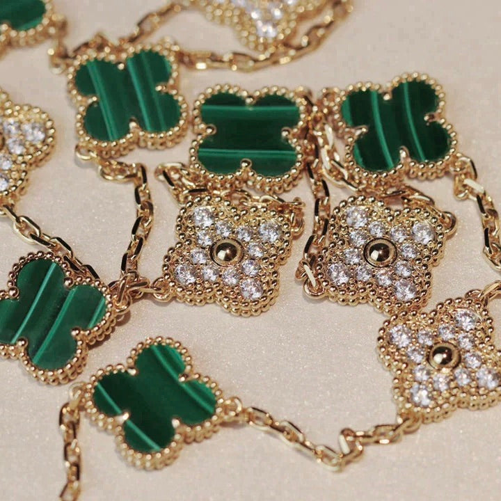 Lumi® Kleeblatt-Halskette mit 20 Motiven, Malachit und Diamanten