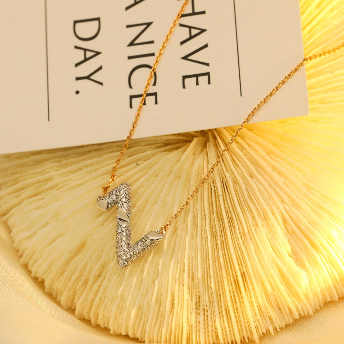 ¡®Lumi¡¯VOLT SILVER DIAMOND PEDANT NECKLACE