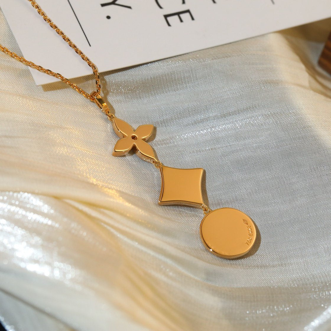¡®Lumi¡¯STAR AND SUN DIAMOND PINK GOLD NECKLACE