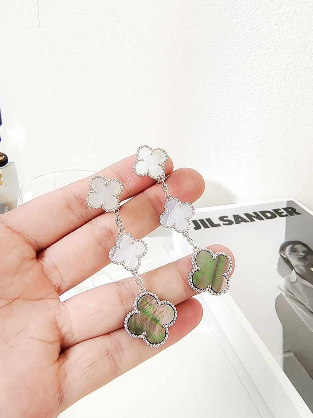 Lumi® CLOVER 3 MOTIFS CHALCEDONY DARK MOP SILVER EARRINGS