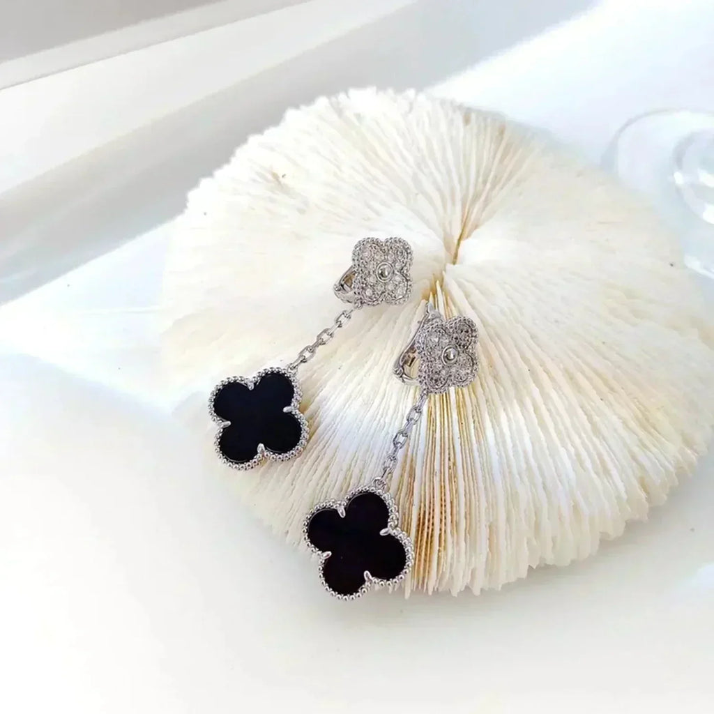 Lumi® Ohrringe mit Kleeblattmotiven, Diamant und Onyx, Silber