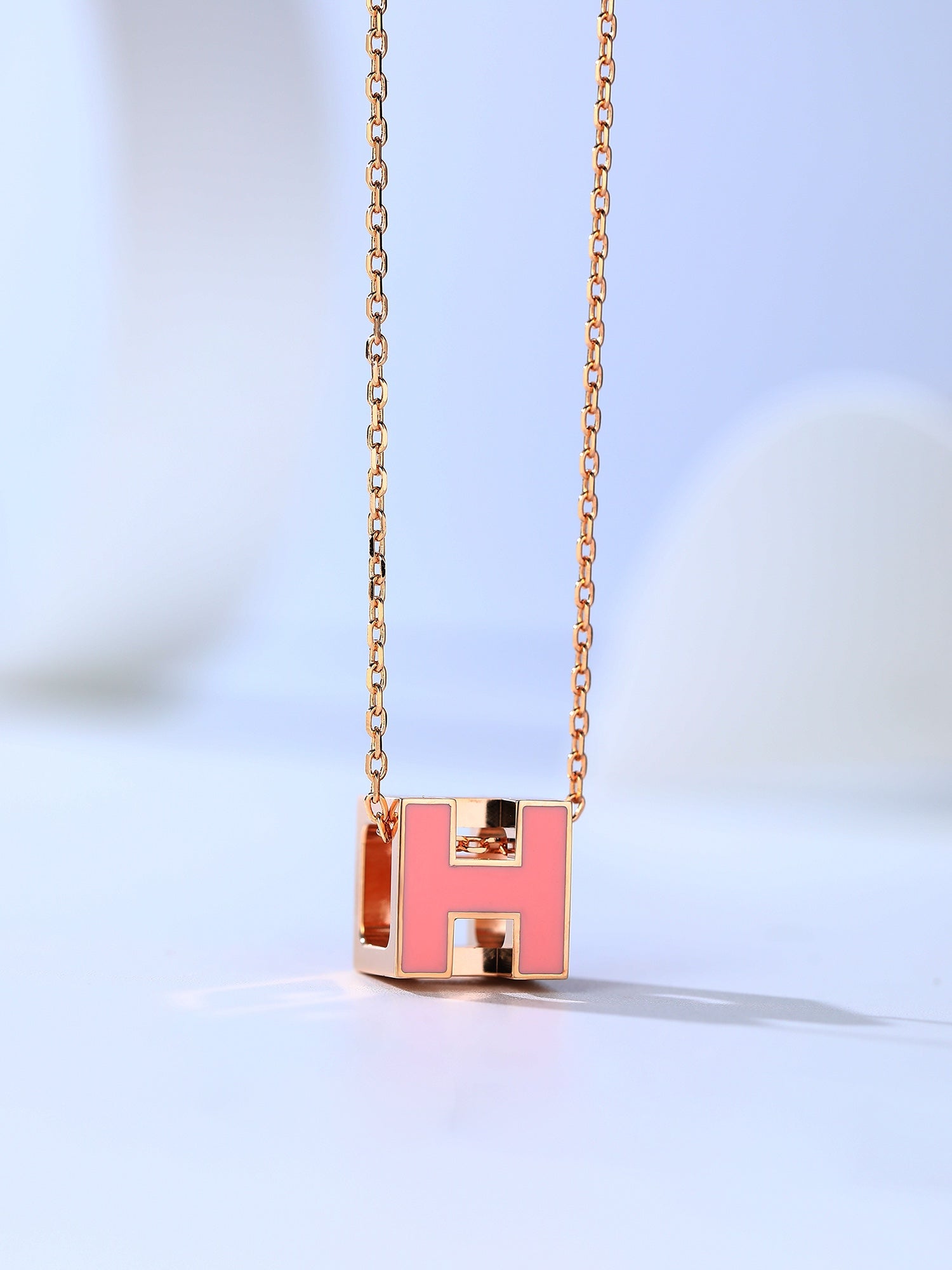 ¡®Lumi¡¯H CAGE PINK GOLD NECKLACE