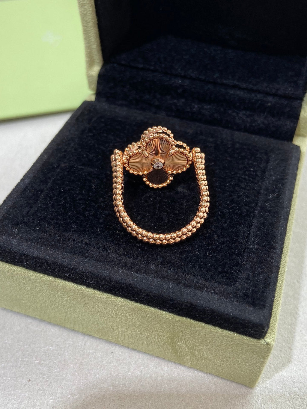 LumiClover Flussring aus Roségold