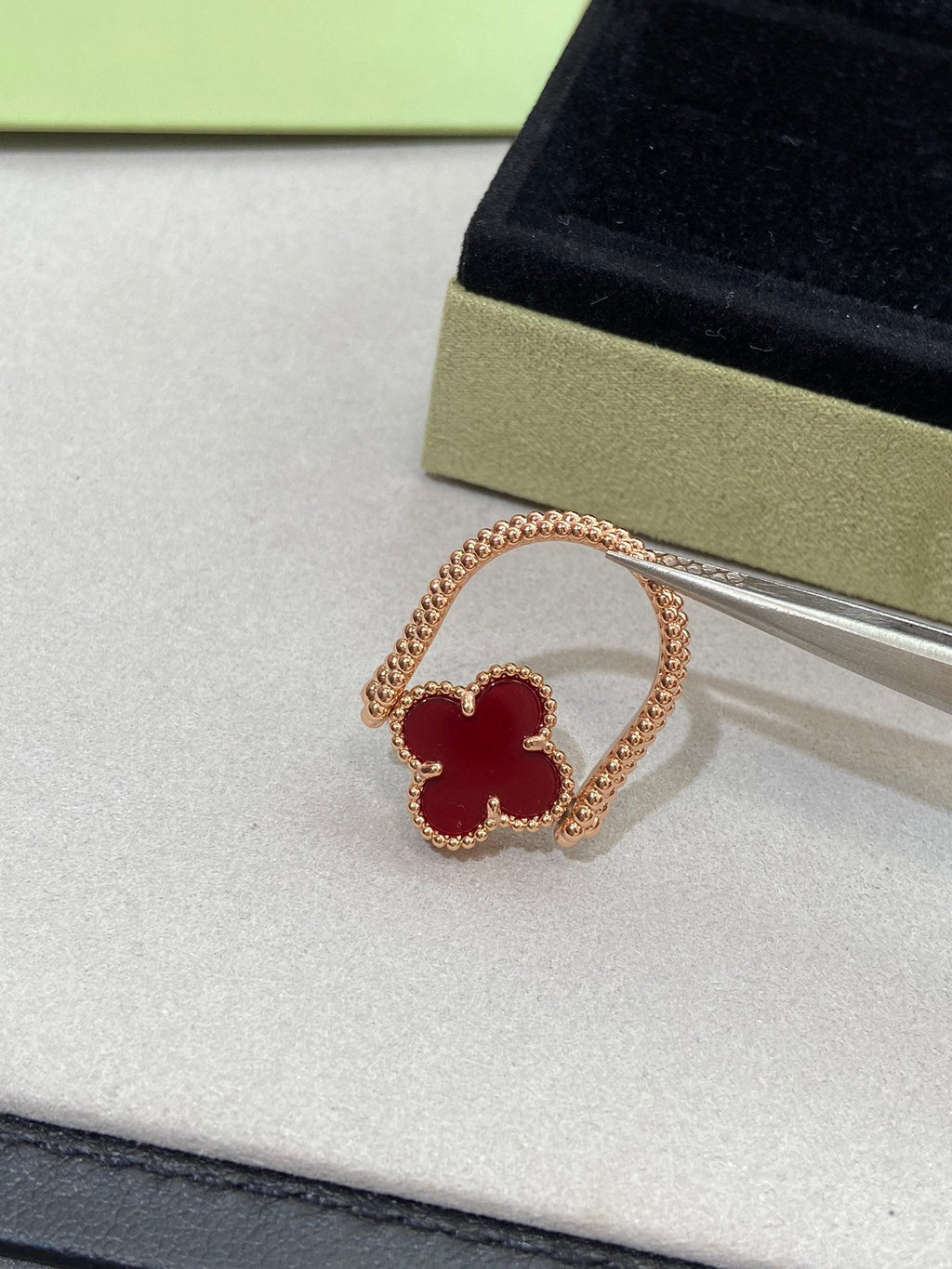 LumiClover Flussring aus Roségold
