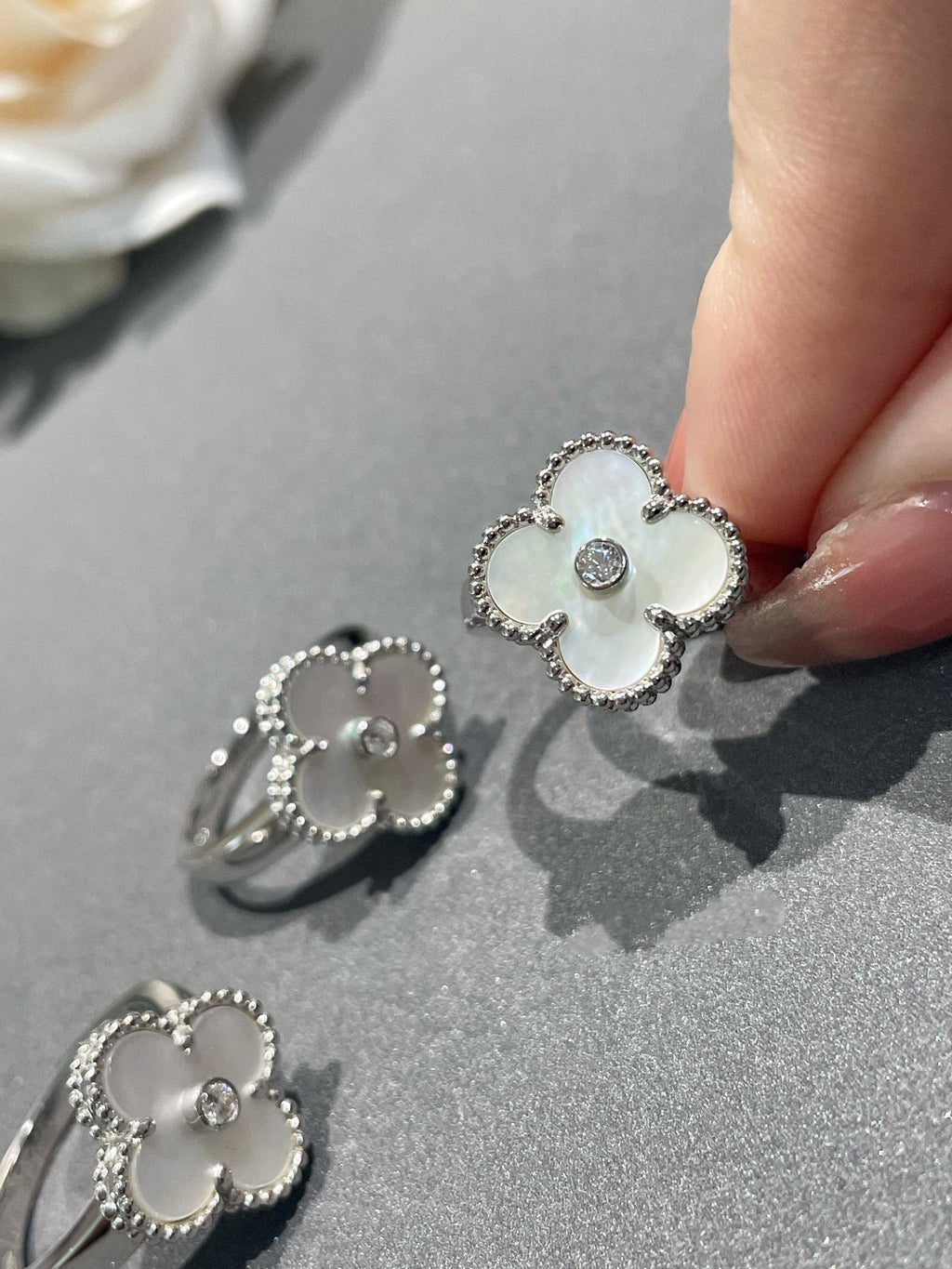 Lumi® CLOVER SILBER-PERLMUTT-DIAMANTRING