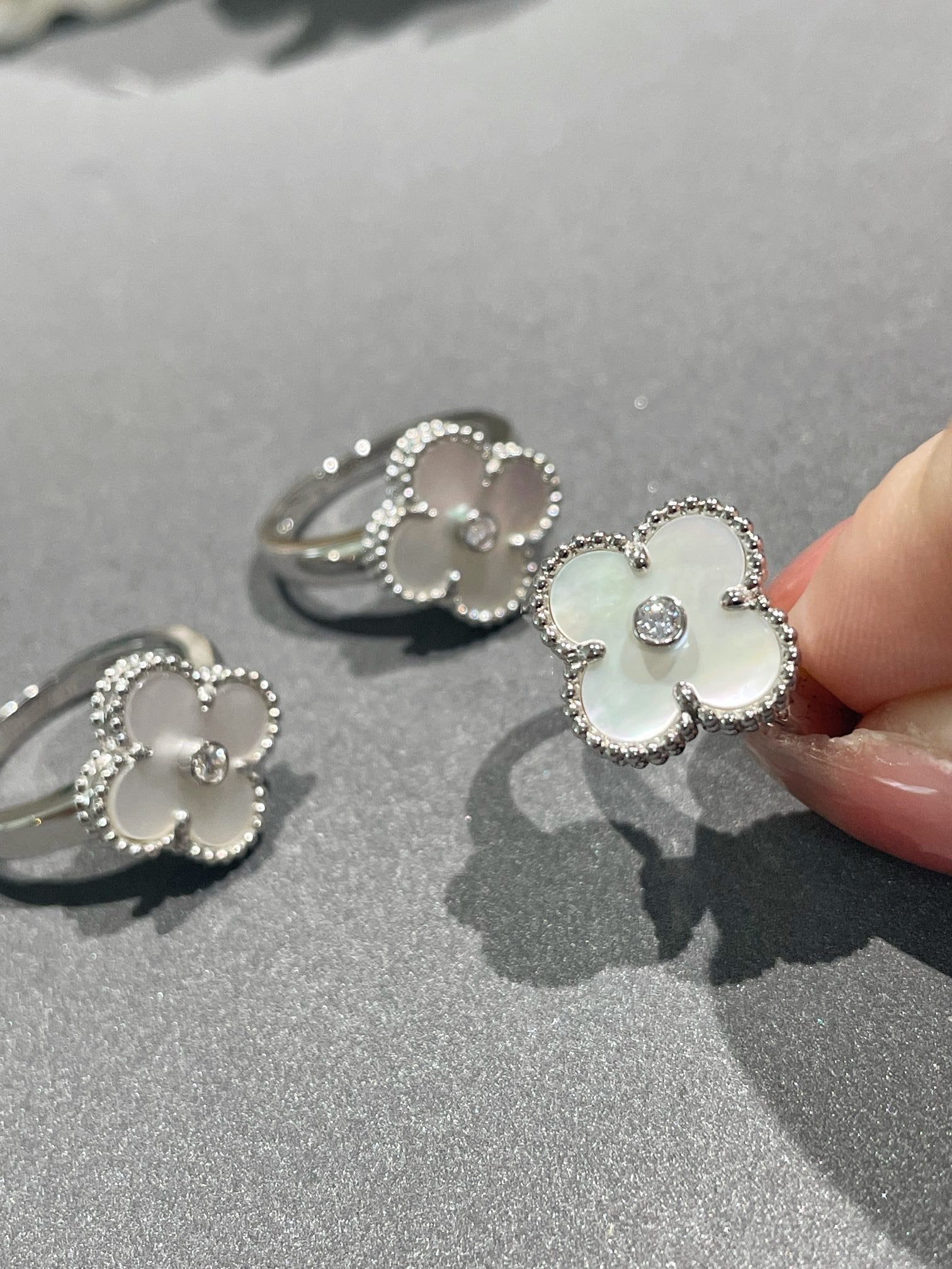 Lumi® CLOVER SILBER-PERLMUTT-DIAMANTRING
