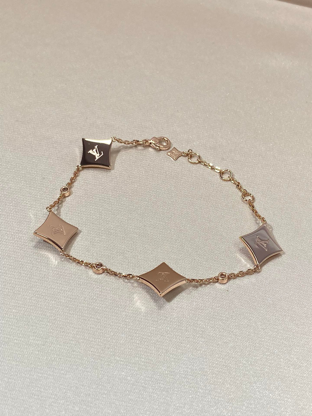 Lumi® STAR 4 MOTIF MOP DIAMOND PINK GOLD ARMBAND
