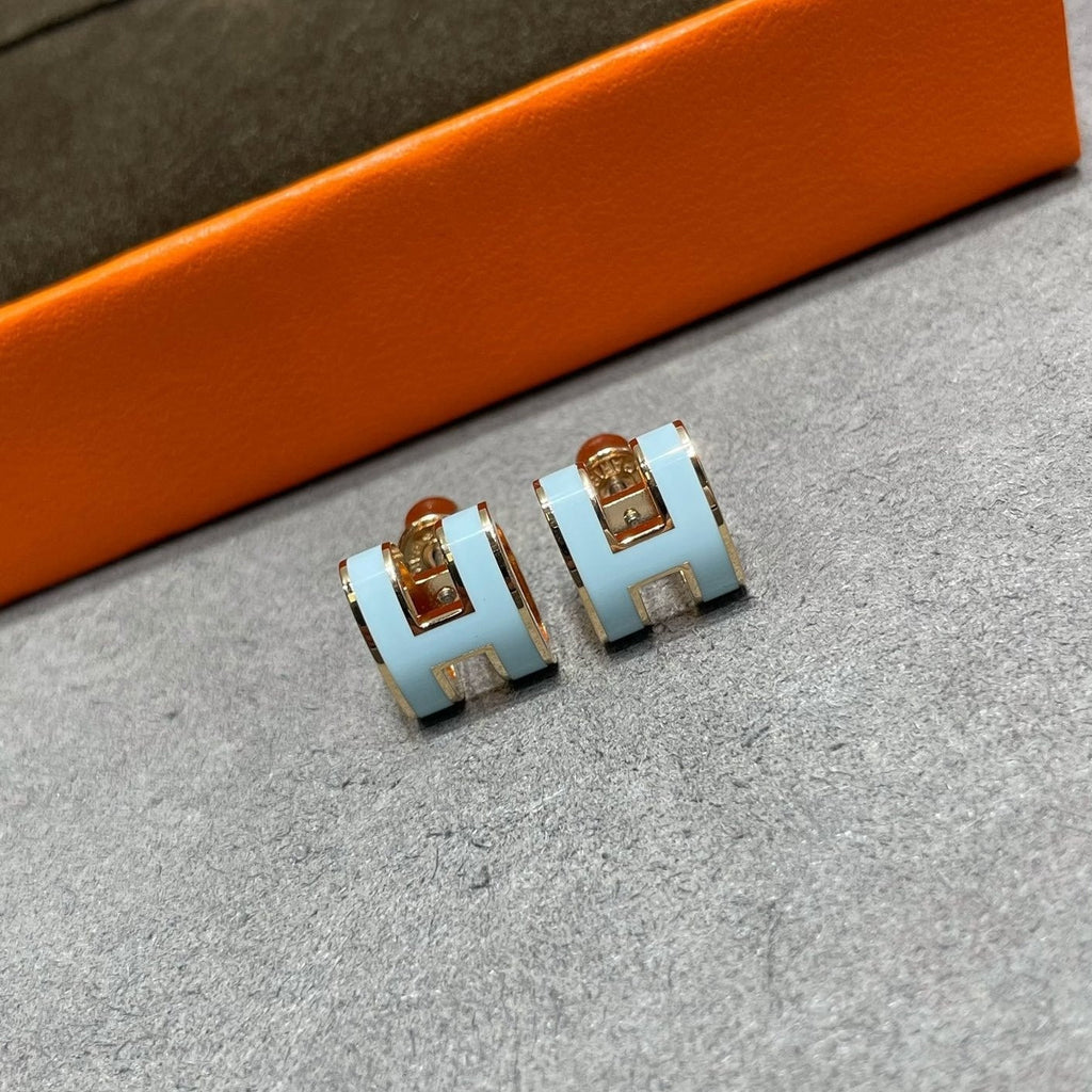 Lumi POP H SKY BLUE STUD EARRINGS