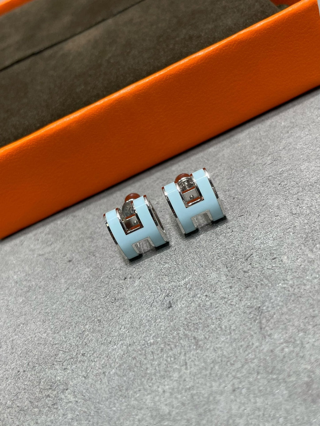 Lumi POP H SKY BLUE STUD EARRINGS
