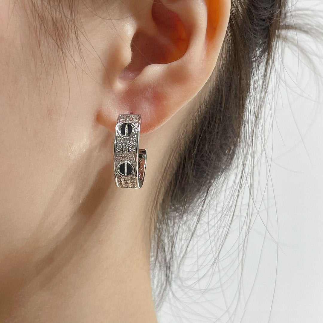 Lumi LOVE Ohrringe aus Keramik mit Diamantbesatz und Silber