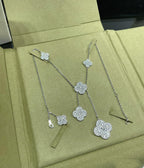 Lumi® Kleeblatt-Halskette mit 6 Diamantmotiven