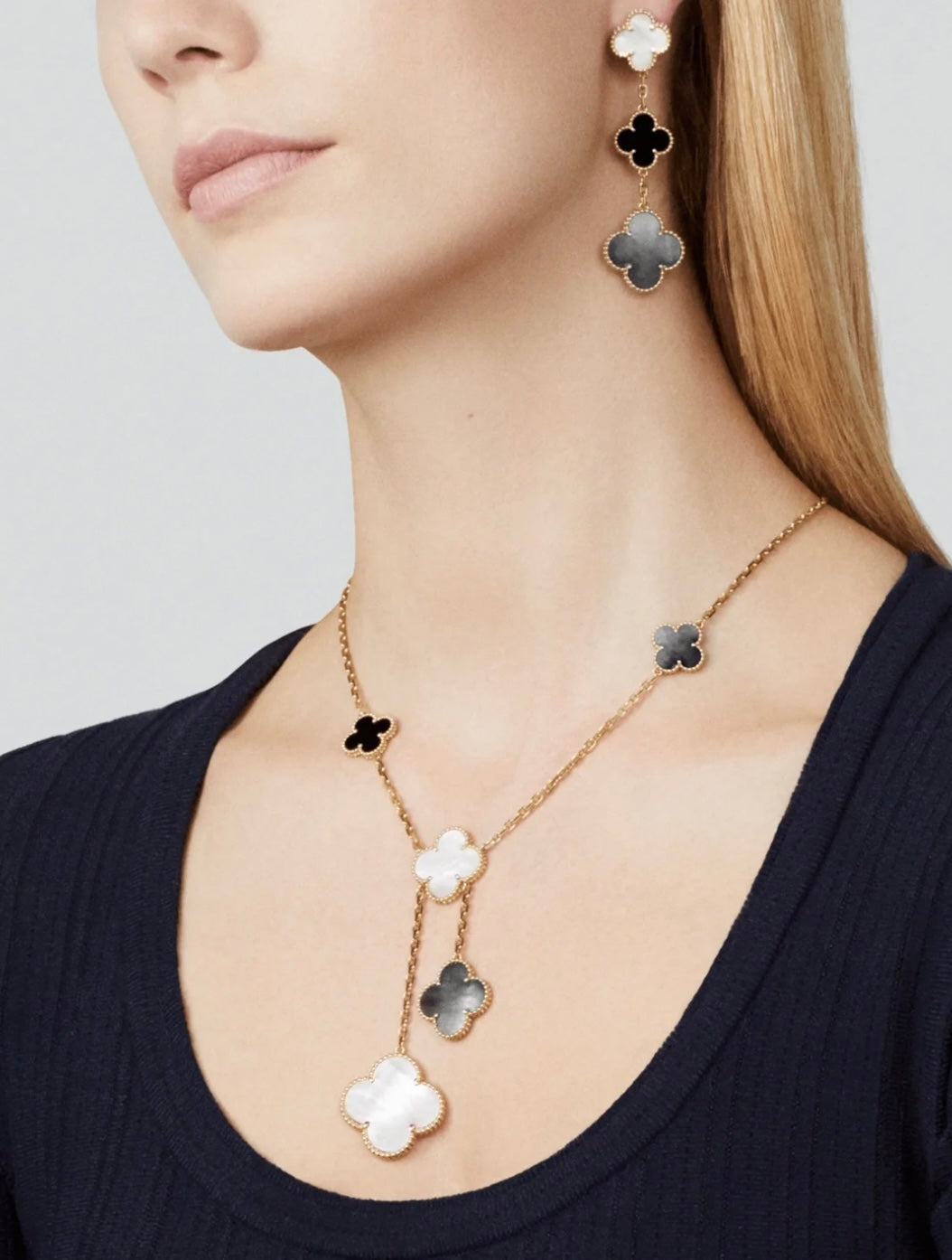 Lumi® CLOVER 3 MOTIF MOP ONYX DARK MOP PINK GOLD EARRINGS