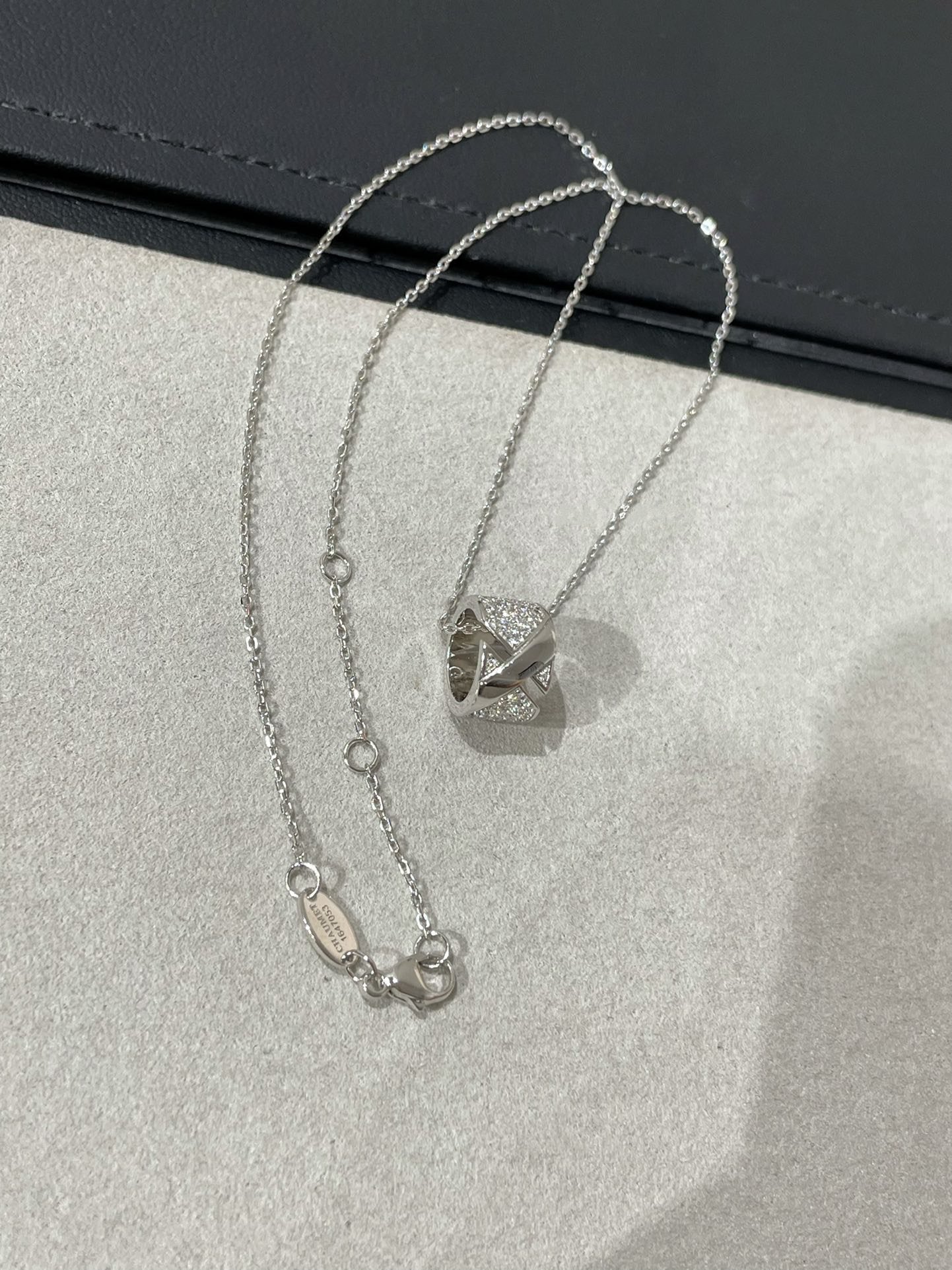 ¡®Lumi¡¯LIENS EVIDENCE DIAMOND PAVED NECKLACE