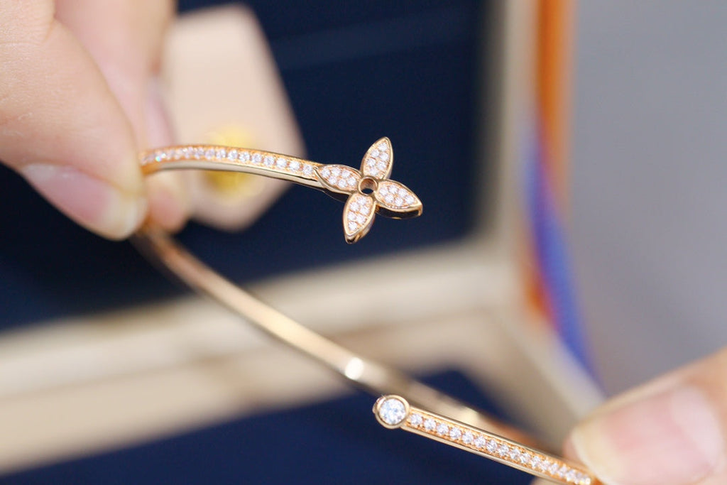 Lumi IDYLLE OFFENES ARMBAND IN ROSA GOLD MIT DIAMANTENBESETZUNG