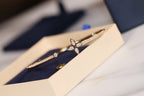 Lumi IDYLLE GOLD OFFENES ARMBAND MIT DIAMANTENBESETZUNG