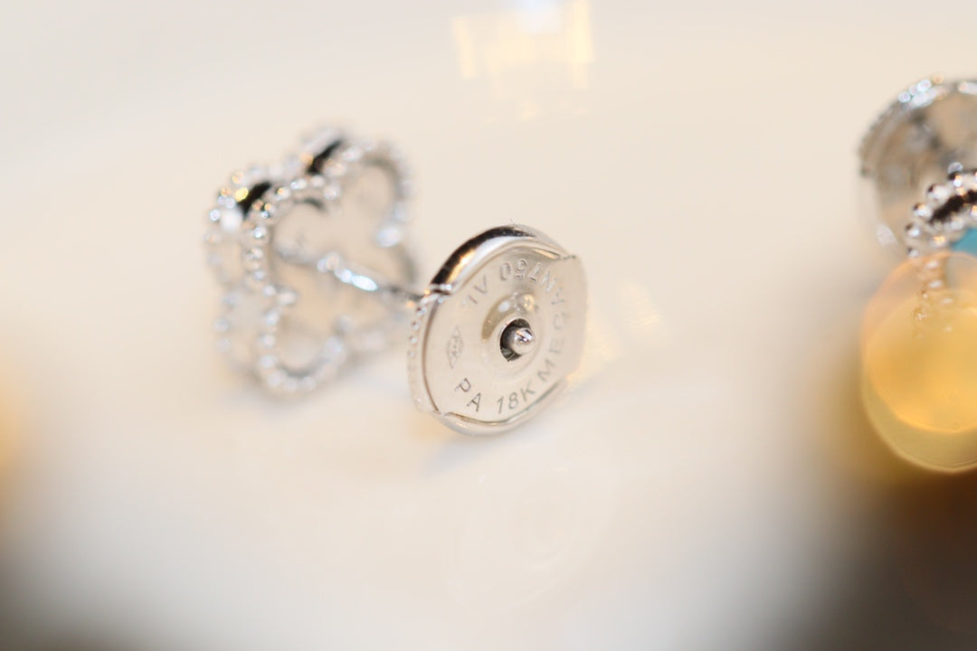 Lumi CLOVER MINI TÜRKIS SILBERNE OHRSTÖPFE
