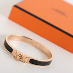 ¡®Lumi¡¯HM KELLY SCHWARZES ARMBAND