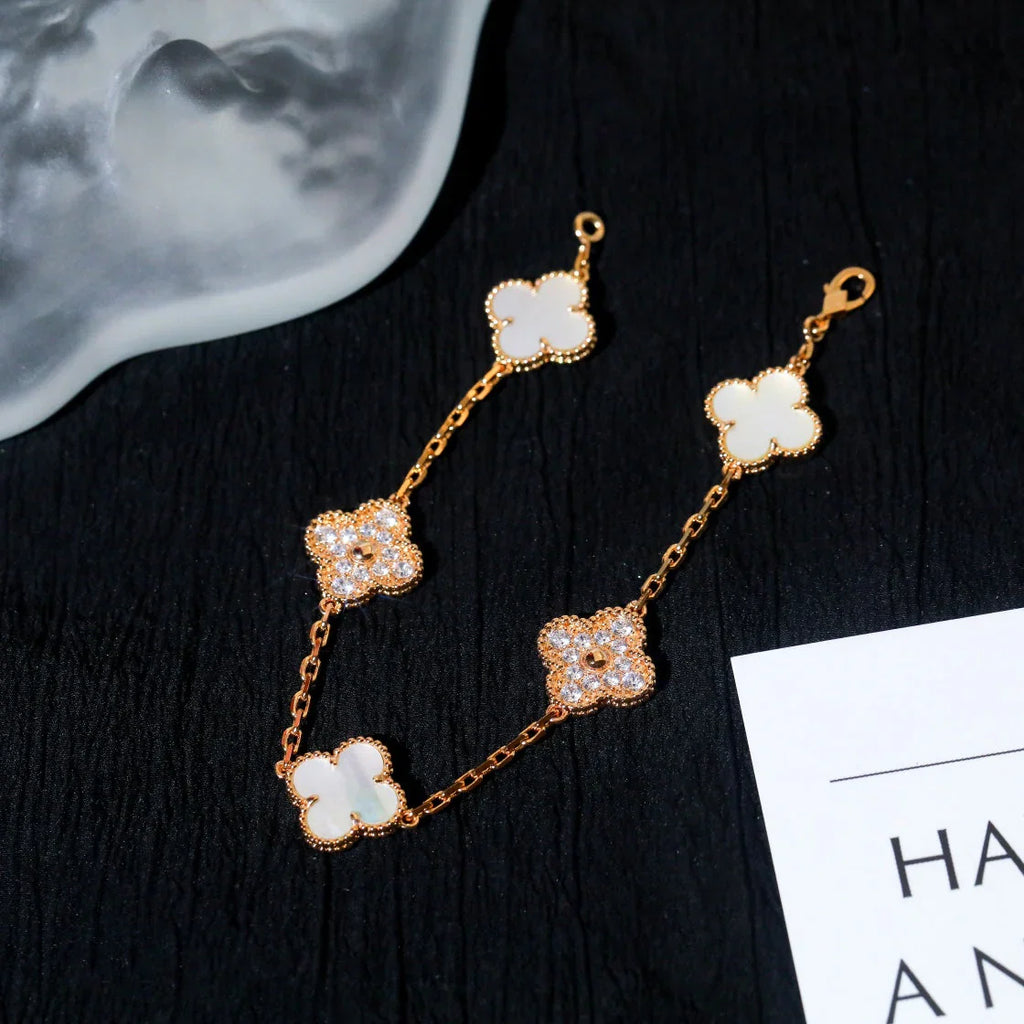 [Lumi] Neue Armbandkollektion CLOVER WHITE PEARL MOP 5 mit Motiven