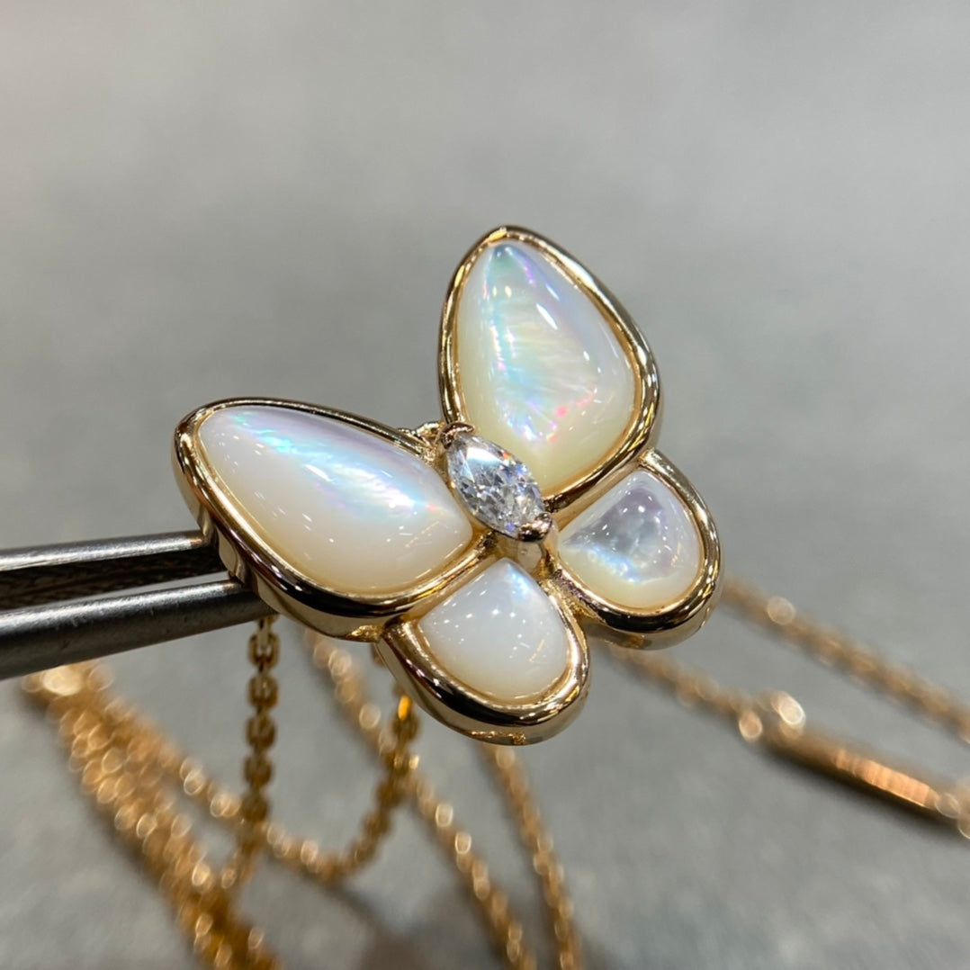¡®Lumi¡¯BUTTERFLY MOP DIAMOND NECKLACE