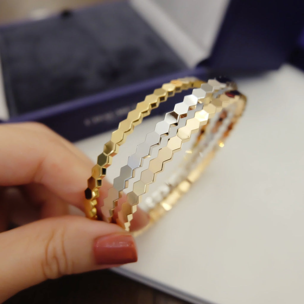 ¡®Lumi¡¯BEE LOVE ARMBAND 