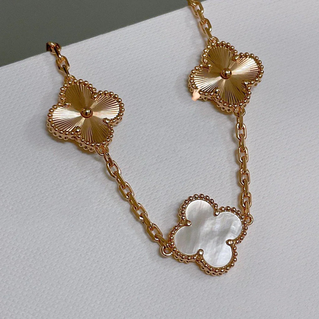 [Lumi] Neue Armbandkollektion CLOVER WHITE PEARL MOP 5 mit Motiven