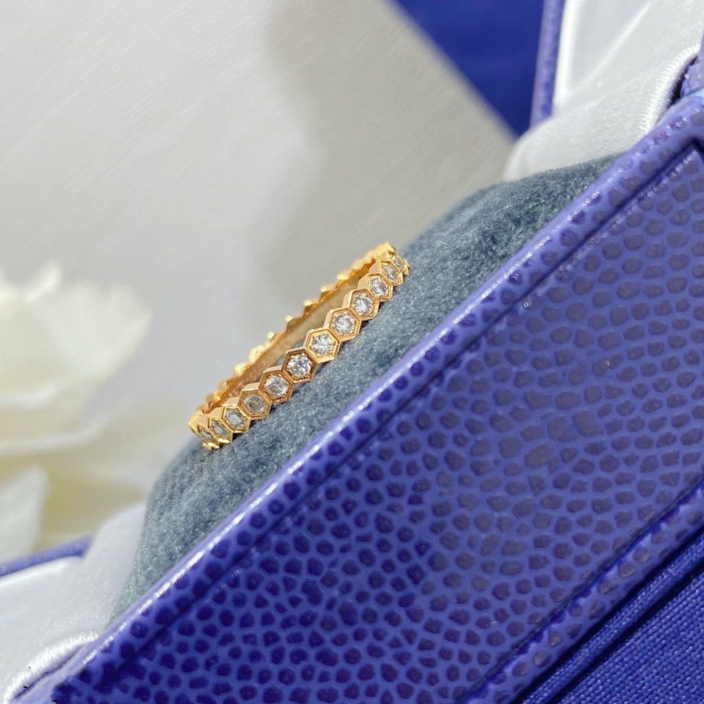 Lumi® BEE LOVE DIAMOND PAVED SMALL RING