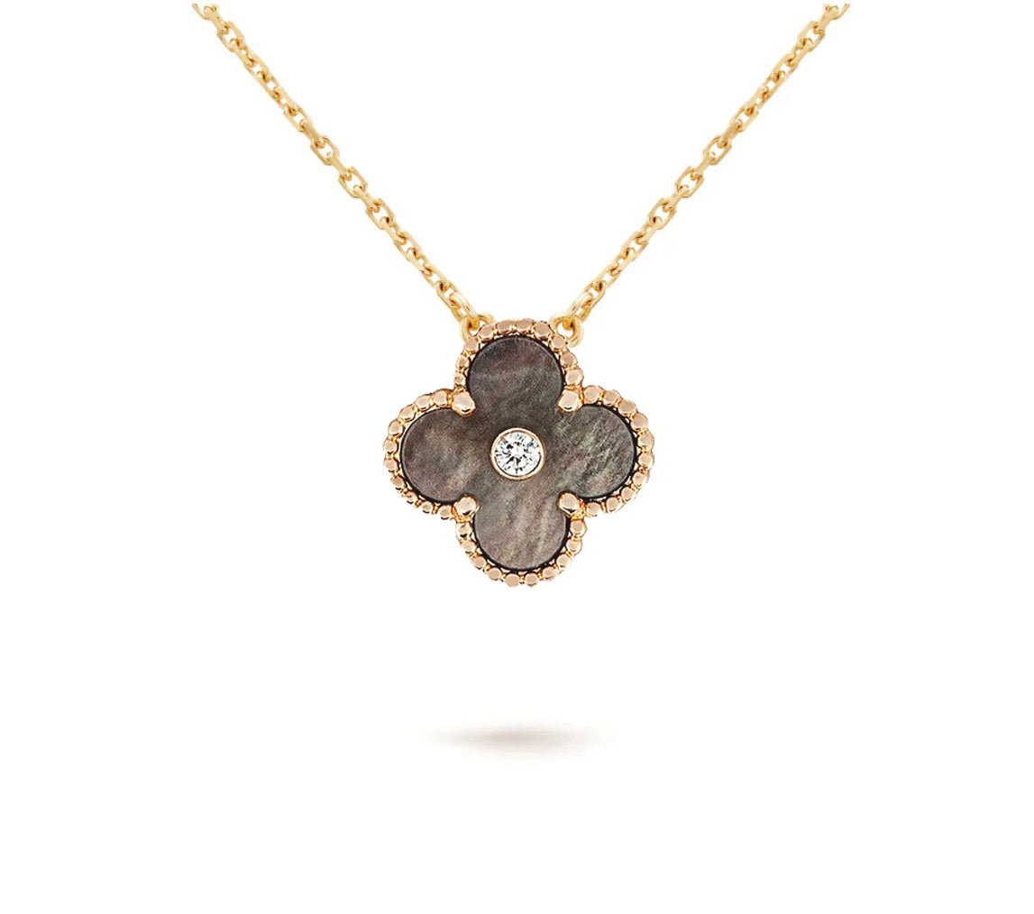 ¡®Lumi¡¯CHRISTMAS LIMITED EDITION NECKLACE COLLECTION