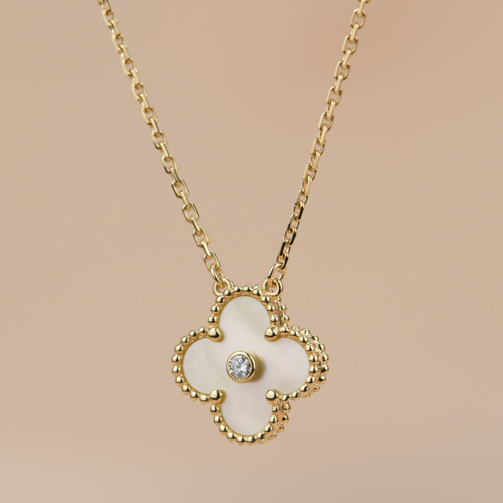 LumiClover 15mm Diamantgold Perlmutt-Halskette