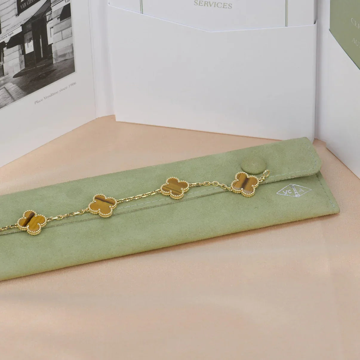 [Lumi] Neue CLOVER 5 MOTIFS TIGER EYE ARMBAND-KOLLEKTION
