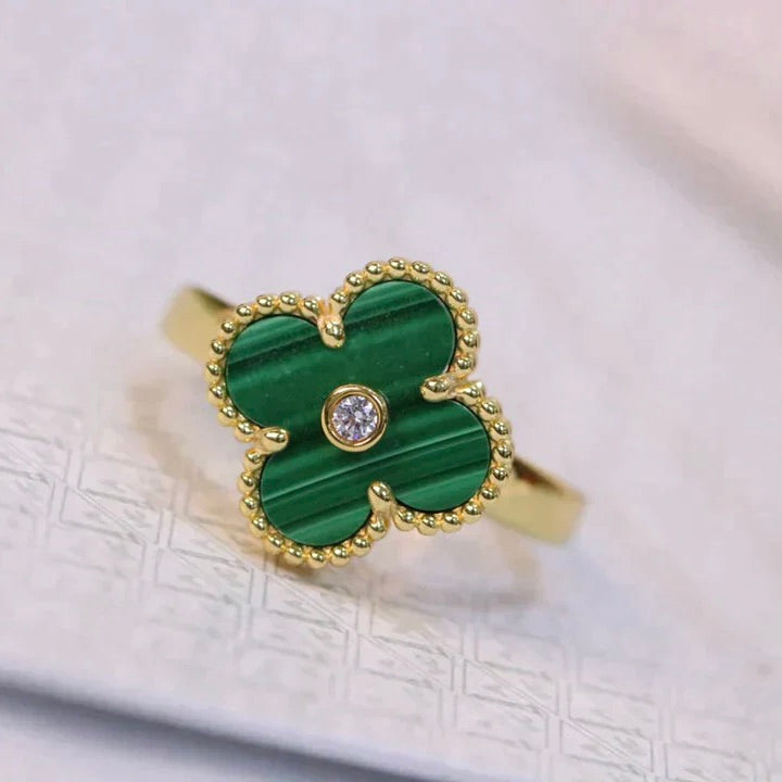 Lumi® CLOVER MALACHIT RING GOLD DIAMOND
