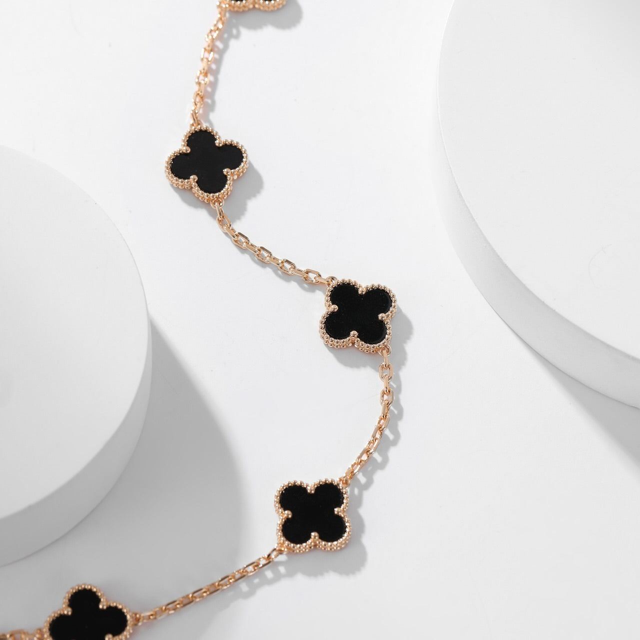 Lumi® Kleeblatt-Halskette mit 10 Motiven aus Onyx