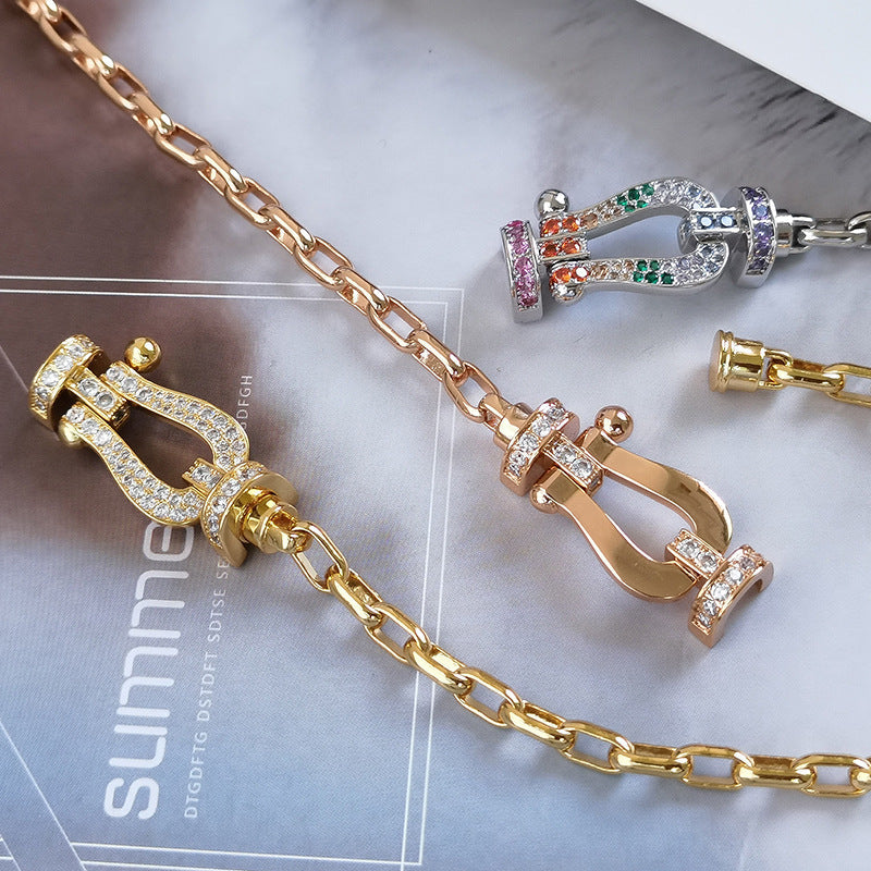 ®Lumi®FORCE Großes Hufeisen-Metallarmband mit Verschluss