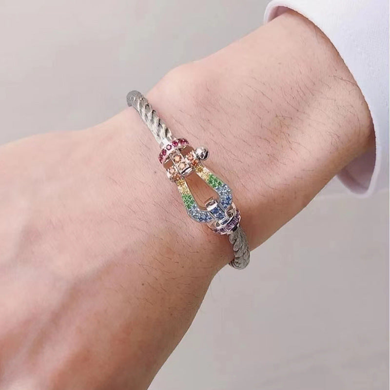Lumi® FORCE Großes Hufeisen-Armband mit farbigen Diamanten in Roségold