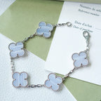 [Lumi] Neue Armbandkollektion „Clover 5 Motif“ aus lila Chalkedonier